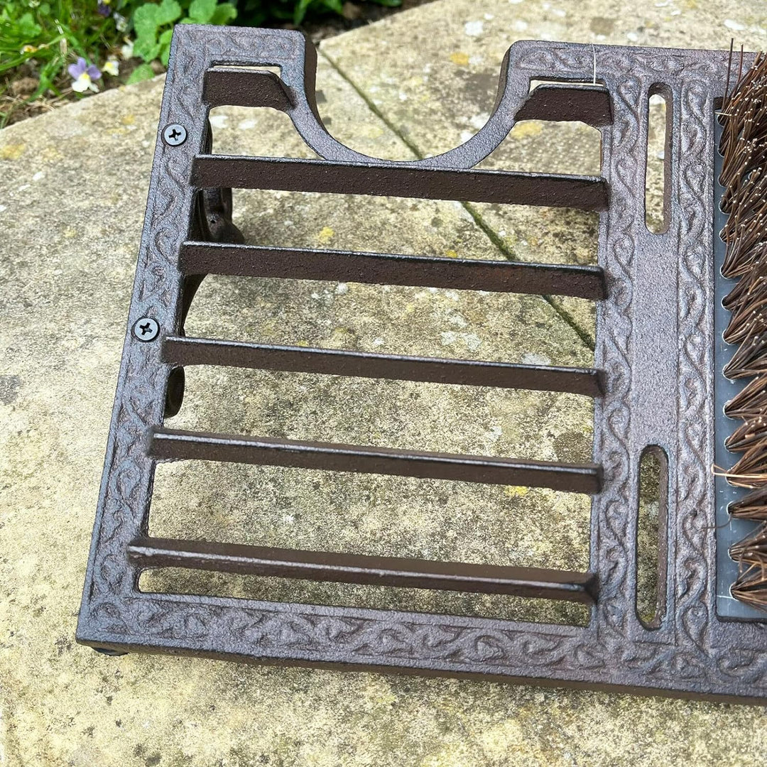 Stornfield | Cast iron footrests, scraper, and grate