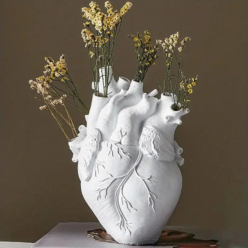 Stornfield | Dorsø - Heart-shaped Ceramic Vase