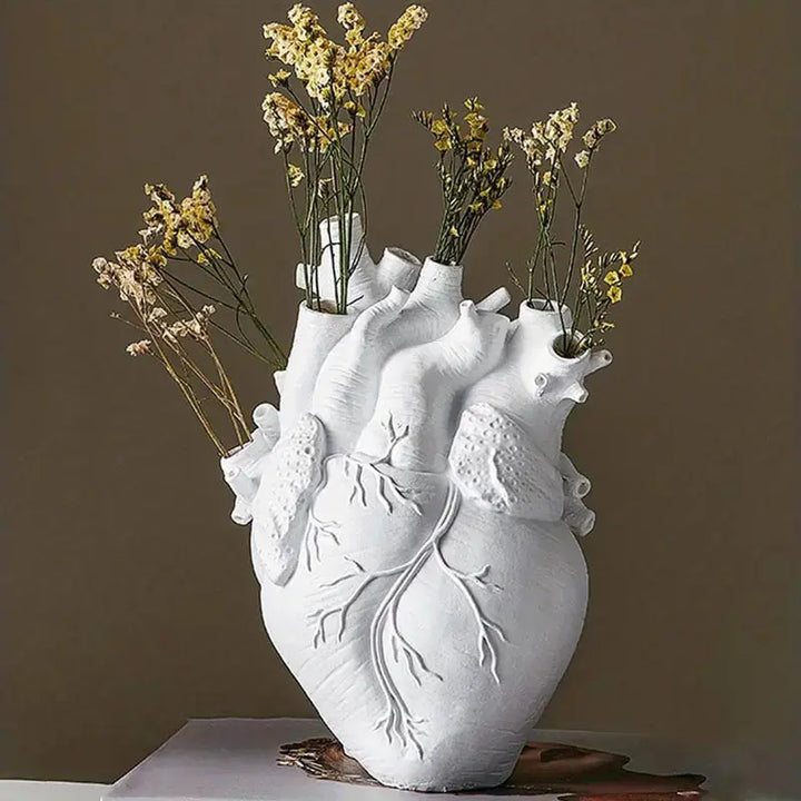 Stornfield | Dorsø - Heart-shaped Ceramic Vase