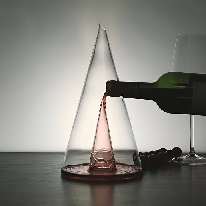 Red Wine Decanter made of Glass – Stylish Aeration with Waterfall Pouring | Includes Cooling Container | Stornfield