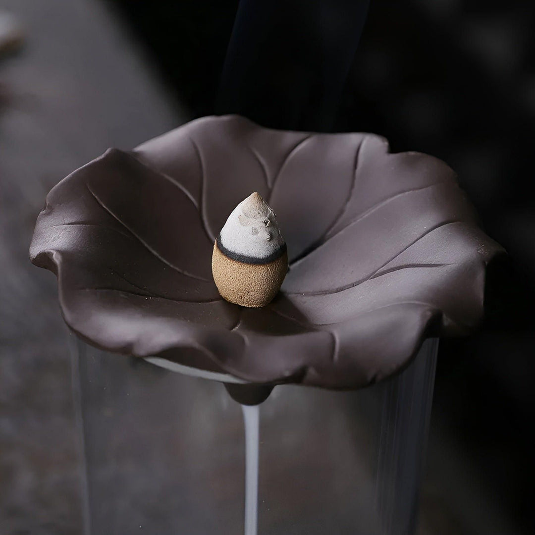 Elegant incense burner with reverse flow for a calm and relaxed atmosphere Stornfield