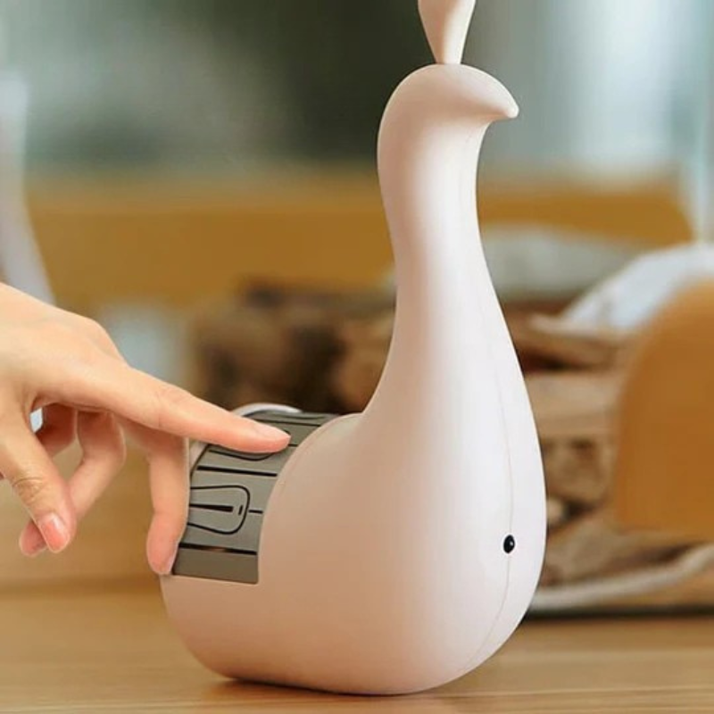 Decorative lamp with remote control and Stornfield color effects