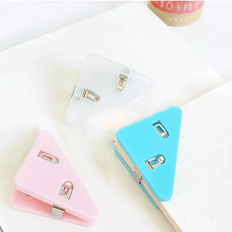 Triangle Corner Data Clip | Stornfield