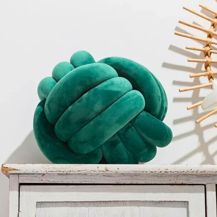 Stornfield | Scandinavian Knot Velvet Cushion