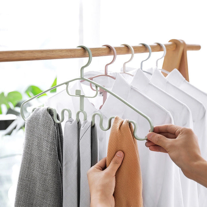 Japanese Space-Saving Wavy Cloth Hanger | Stonrfield