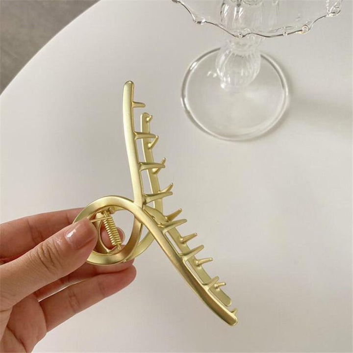 Metal Hairpin Simple Hairstyle | Stornfield