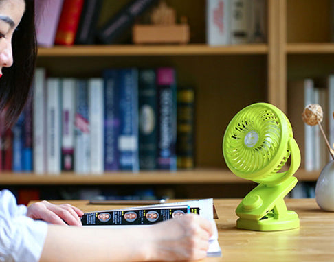 Portable USB Clip-on & Desk Fan With Wind Speed Adjustment | Stornfield