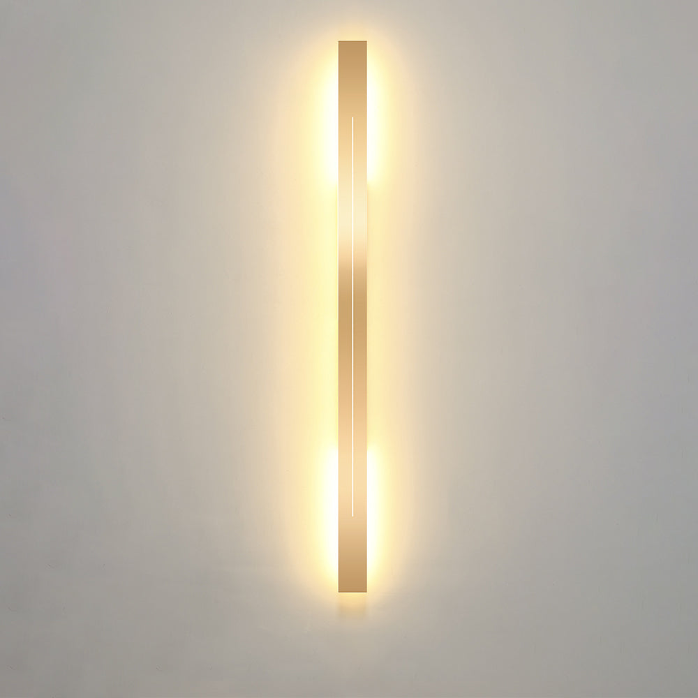 Modern LED Wall Lamp - LumièreGold | Stornfield