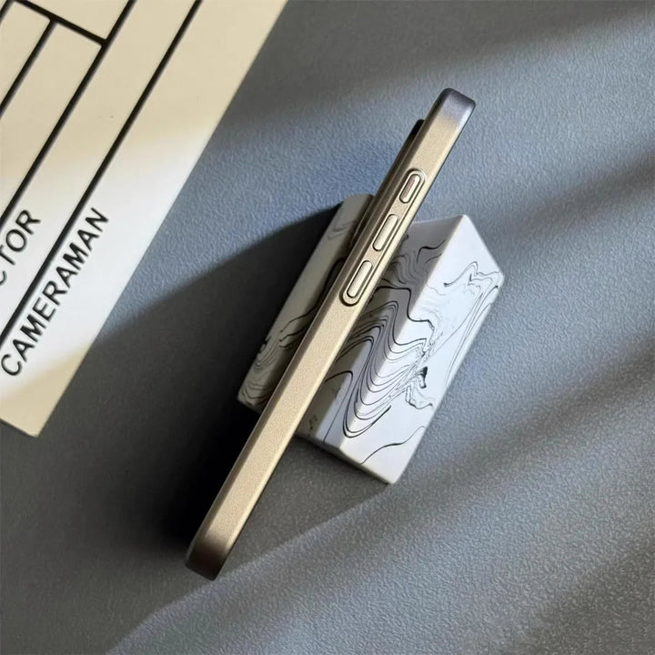 NoviroaShield | Ultra-thin shockproof phone case with drop protection | Stornfield