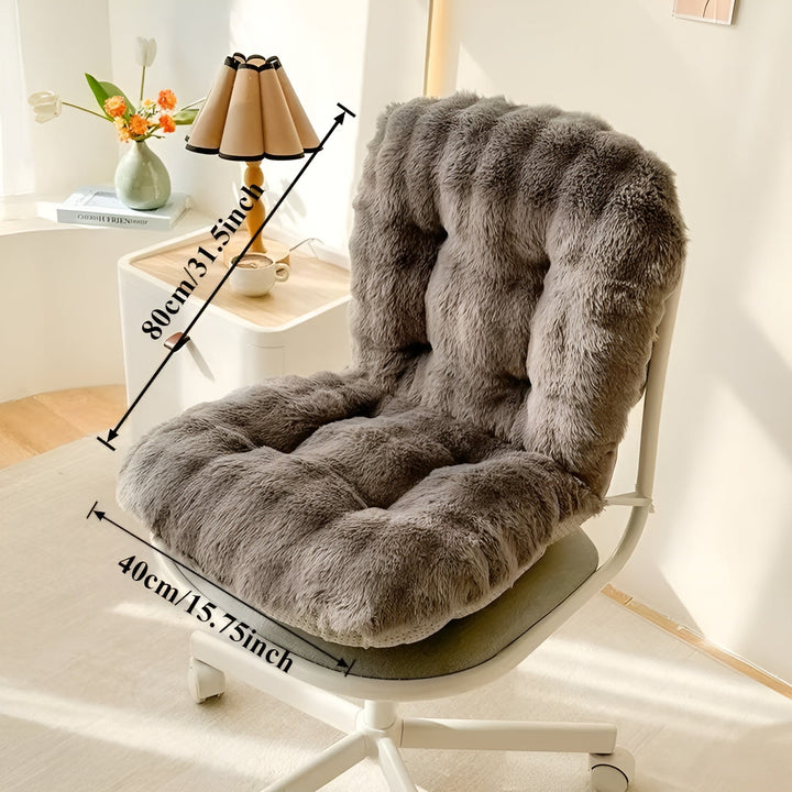 Soft seat cushion made of faux fur – Extra thick & cuddly | Perfect for chair and sofa | Stornfield