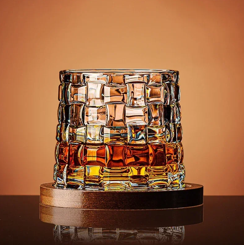 WhiskeySpin - Stornfield Premium Rotating Whiskey Glass