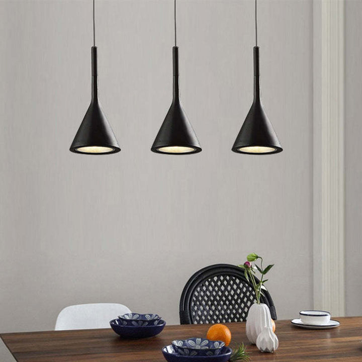 Modern Triangle Pendant Lamp - Trionda | Stornfield