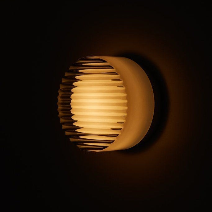 Modern LED Wall Light – Elegant Design for Living and Bedroom | Stornfield