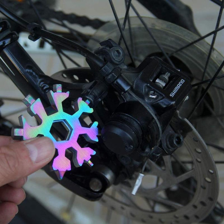 Saker 18-in-1 Snowflake Multi-Tool | Stornfield