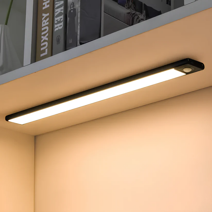 Modern Wall Lamp | Elegant, wireless and functional | Stornfield