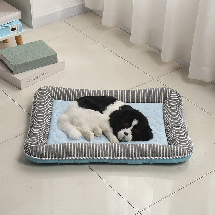 Cooling mat for pets with raised padded edge | Stornfield