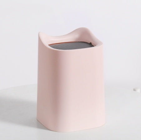 Cute, girl-inspired trash can with lid. | Stornfield