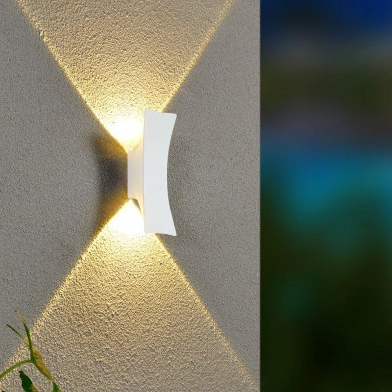 Modern Outdoor LED Wall Light – Versatile Aluminum Design | Stornfield