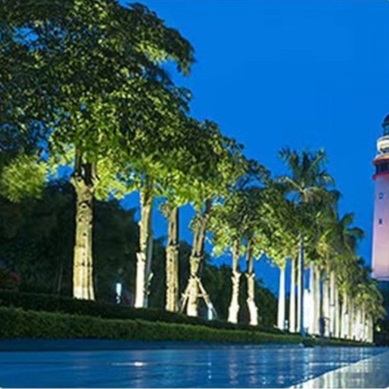 Elegant outdoor spotlights for charming evenings | Stornfield