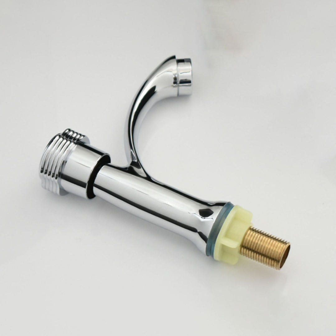 Stornfield | Modern Bathroom Faucet with Chrome Knob Handle and Basin Faucet with Water Hose