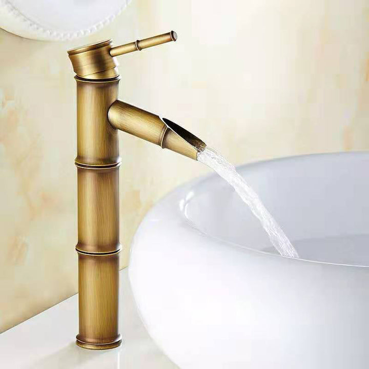 Stornfield | Round Single-Handle Country-Style Lavatory Faucet