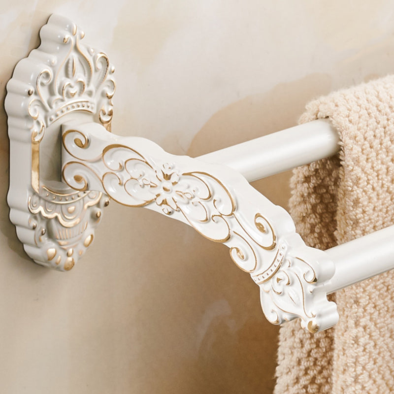 Stornfield | Traditional Bathroom Accessory Set White Bathroom Accessory Hardware Set