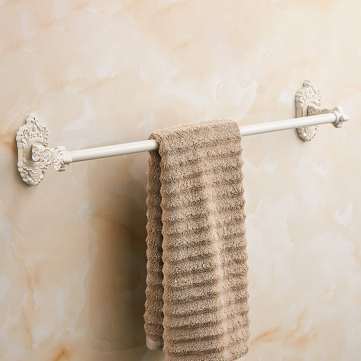 Stornfield | Traditional Bathroom Accessory Set White Bathroom Accessory Hardware Set