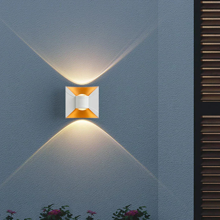 LumiereMurale Wall Lamp - Stylish LED Outdoor Lighting for Your Garden | Stornfield