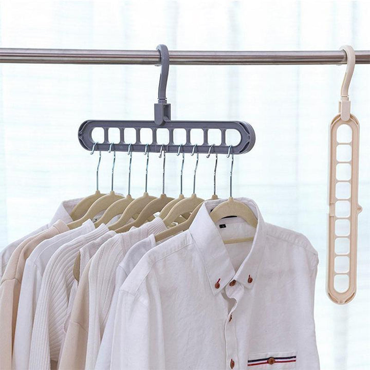 360 Rotating Anti-skid Folding Hanger | Stornfield