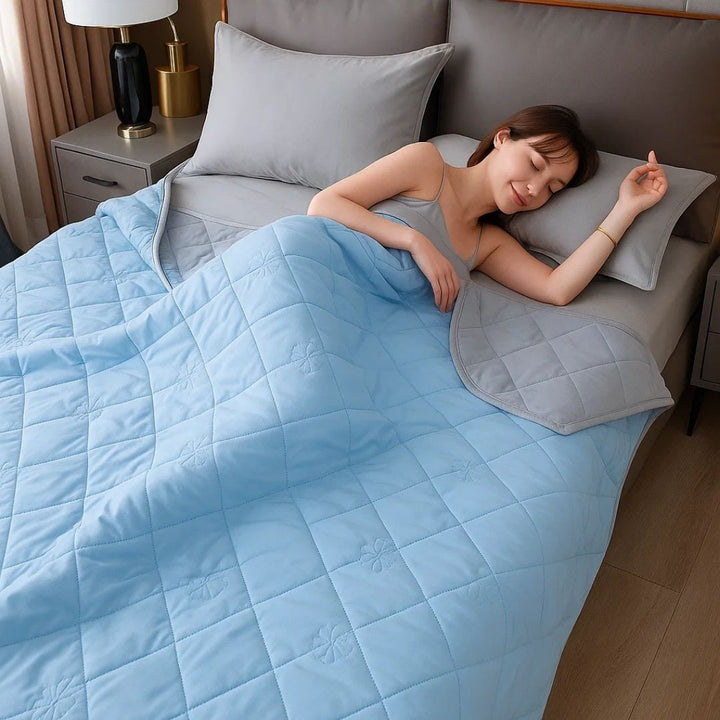 SilkCool | Cooling Blanket – Instant Cooling Comfort – Hypoallergenic Silk Fiber – Overheating Prevention – Relief for Night Sweats Sensitive Skin Stornfield