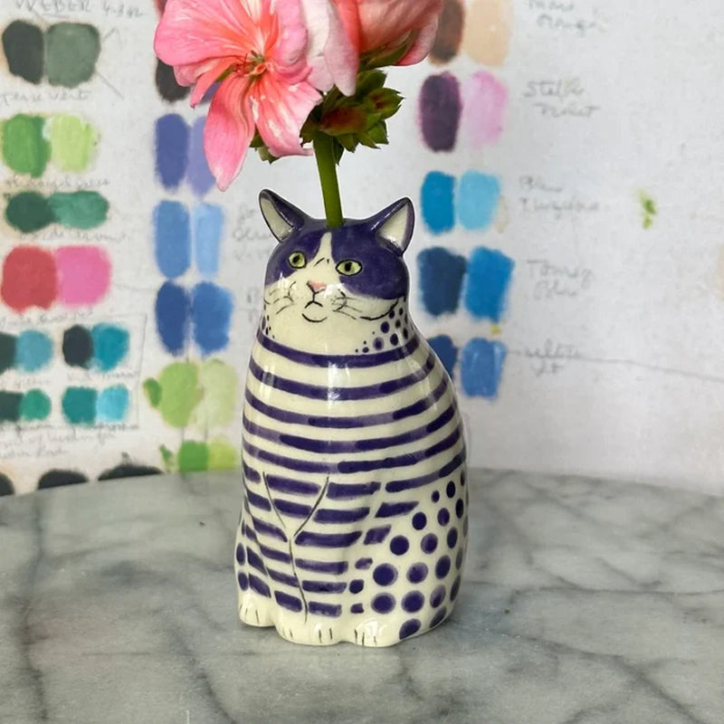Stornfield | Dotted Cat Vase