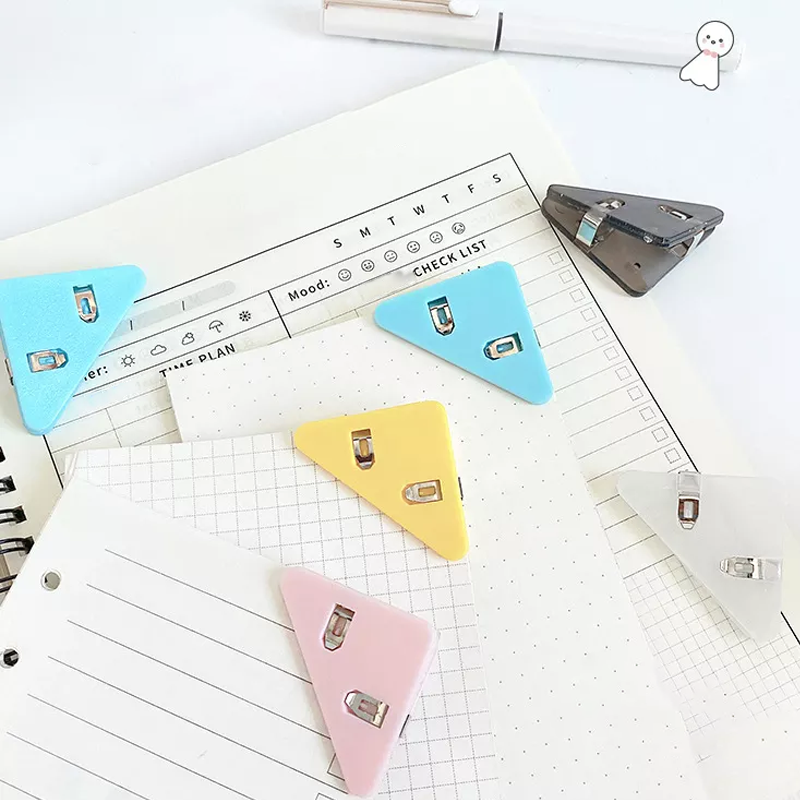 Triangle Corner Data Clips | Stornfield