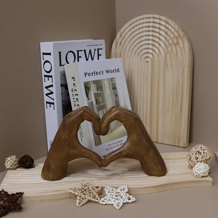 Hands of the Heart Statue | Stornfield