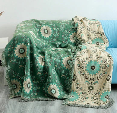 Stornfield | Reversible Scandinavian Bird Throw - NordicNest