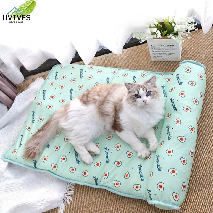 Cooling Mat Ice Silk for Dogs and Cats – Self-Cooling Without Electricity | Stornfield