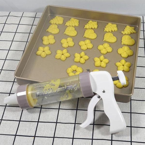 Lovely Cookies Press Cutter Set | Stornfield