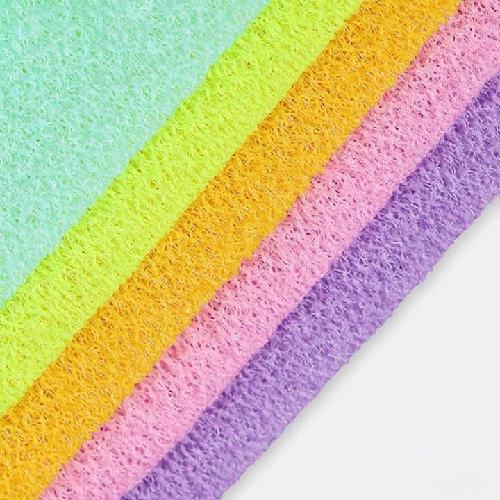 Stretchable Back Rub Bath Towel | Stornfield