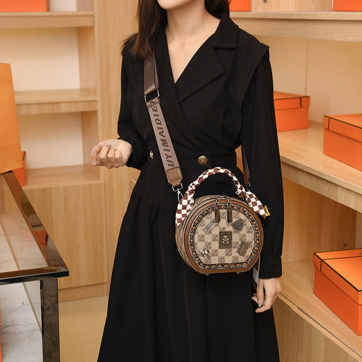 Fashionable Retro Bear Badge Shoulder Bag | Stornfield