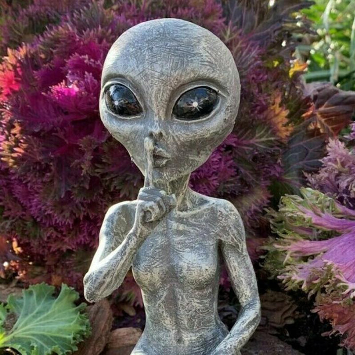 Alien Garden Statue | Stornfield