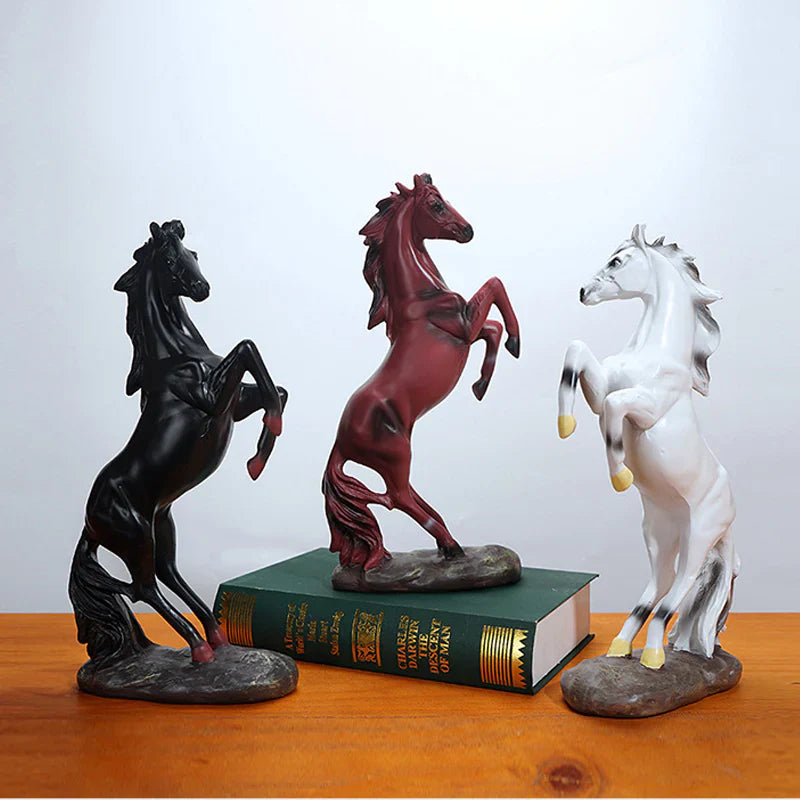 Standing Horse Ornament Stornfield