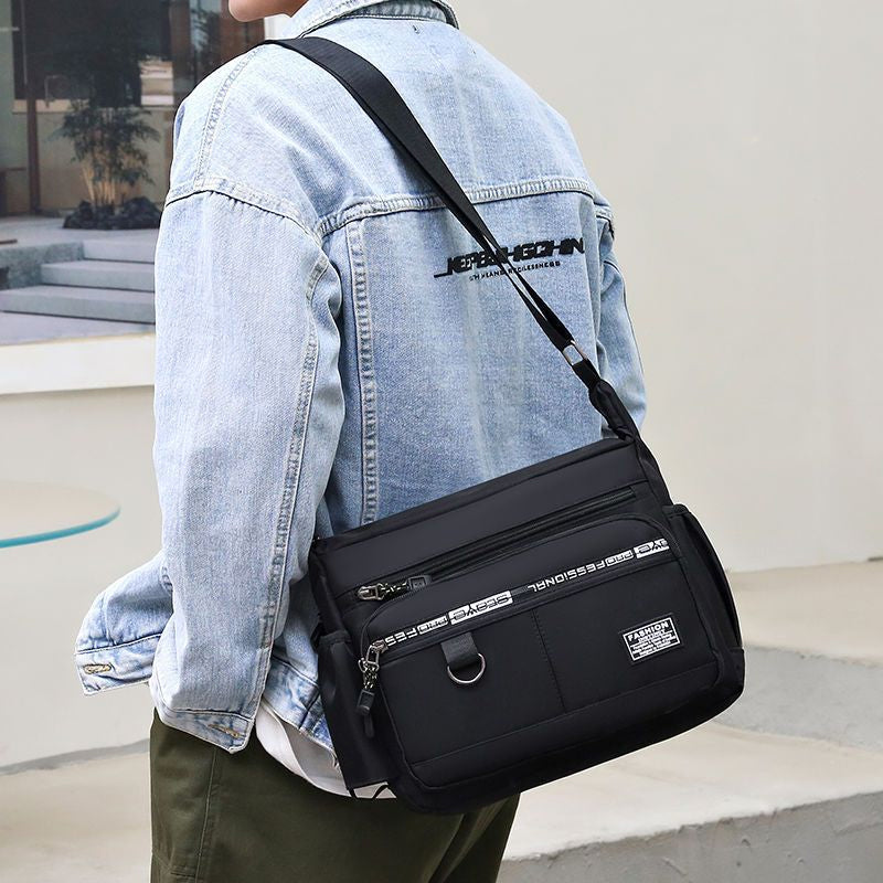Men's messenger bag with multiple pockets | Stornfield
