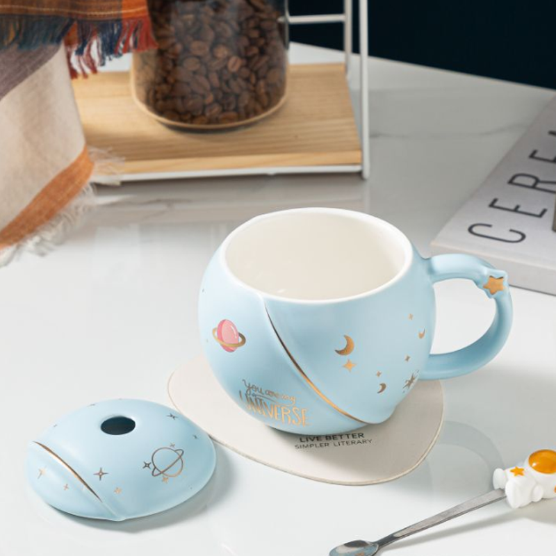 Creativity Ceramics Astronaut Planet Cups with Lid and Spoon | Stornfield
