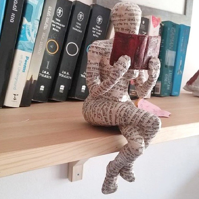 Resin Modern Reading Woman Statue Ornament in The Shape of a Scholar | Stornfield