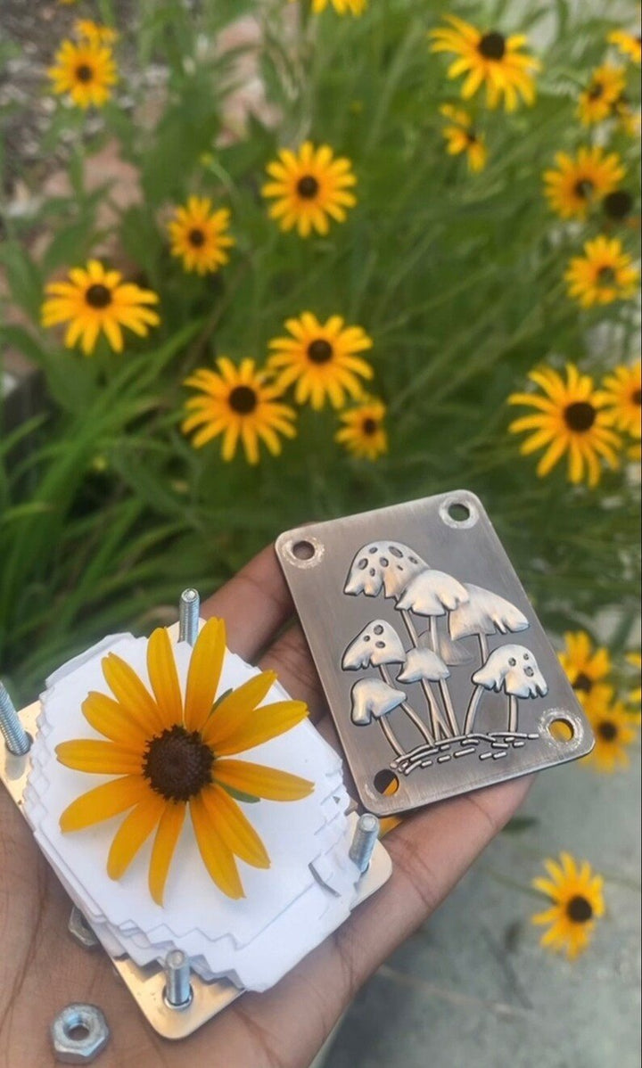 Stornfield | Mini Flower Press | Compact Botanical Keepsake Maker | Portable Craft Tool