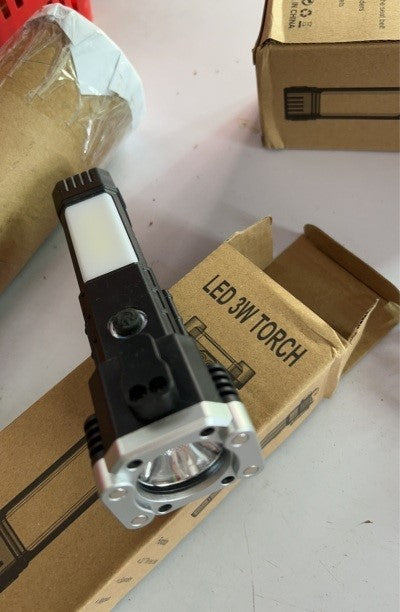 Multifunctional car safety hammer with emergency light and power bank | Stornfield