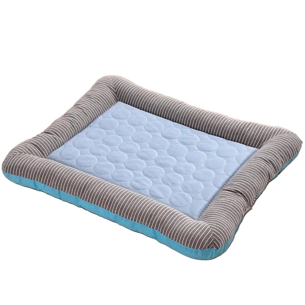 Cooling mat for pets with raised padded edge | Stornfield