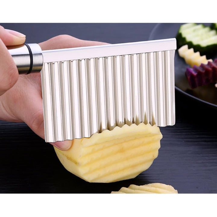 Effortless Wave Cut Knife Stornfield