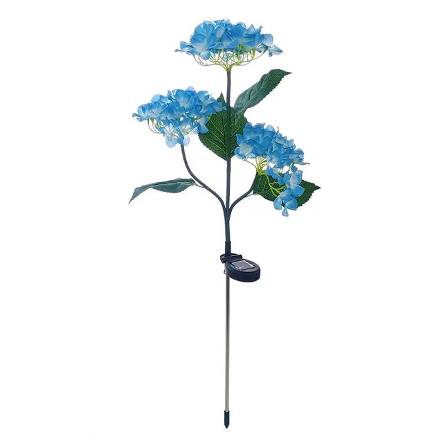 Stornfield solar-powered and weatherproof lamp