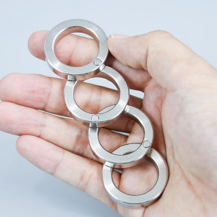 Stornfield | Folding Four-Finger Trigger Ring