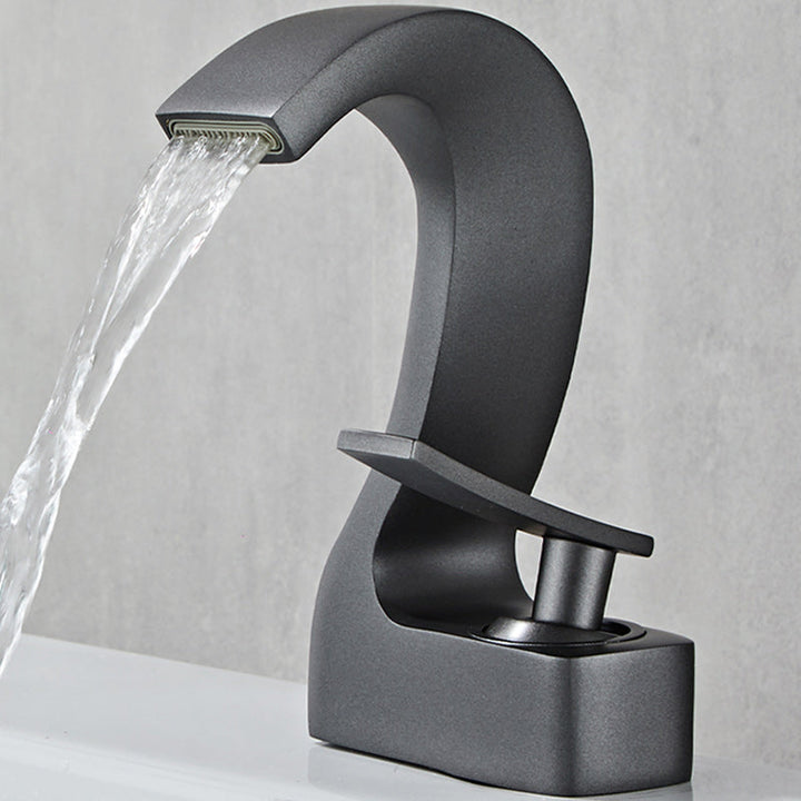 Stornfield | Modern Single-Lever Basin Faucet Bathroom Brass Central Faucet